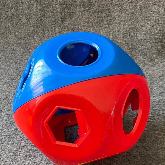 Tupperware Vintage Classic Shape-O Ball Red & Blue w/Yellow Shapes Learning Toy - Picture 5 of 12
